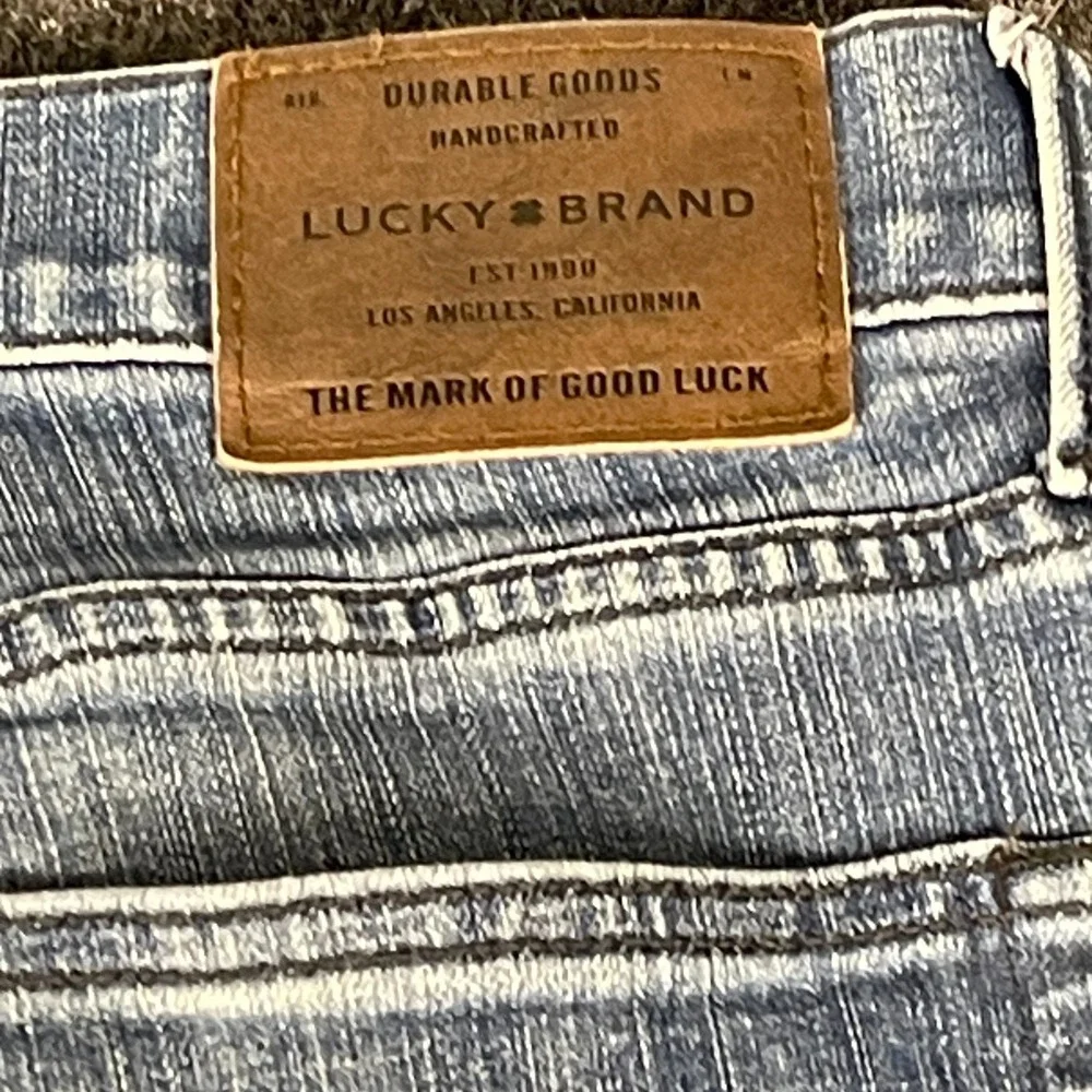 Lucky Brand 121 Slim Jeans Mens 36x34 Medium Light Wash Blue Denim Faded Casual
